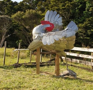 Martin Carryer, a NZ sculptor created his 